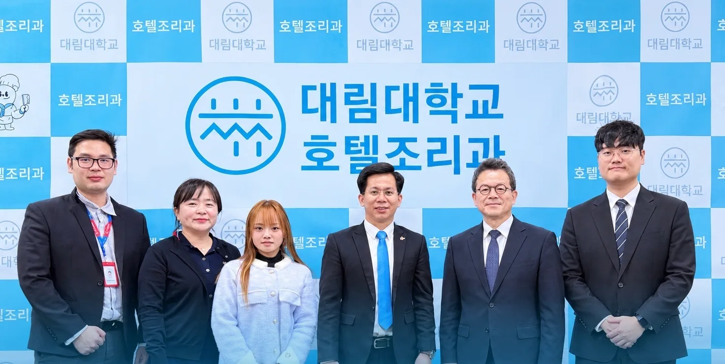 Lãnh đạo TNS GROUP cùng đại diện Khoa Nấu ăn khách sạn Đại học Daelim ngày 21/10/2026