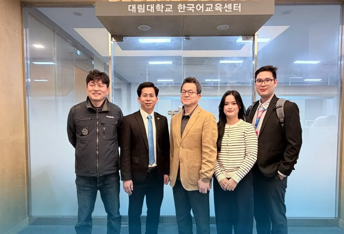 Đoàn TNS GROUP tại Trung tâm Giáo dục tiếng Hàn của Đại học Daelim, TNS GROUP